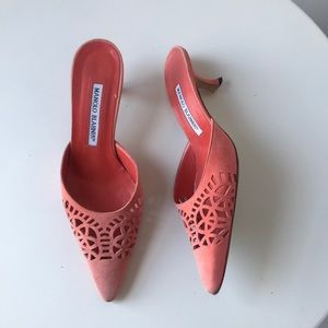 Manolo blahnik kitten heels